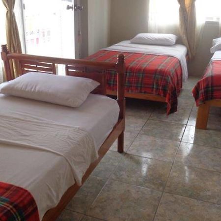 Hostal Miconia Puerto Ayora  Eksteriør billede