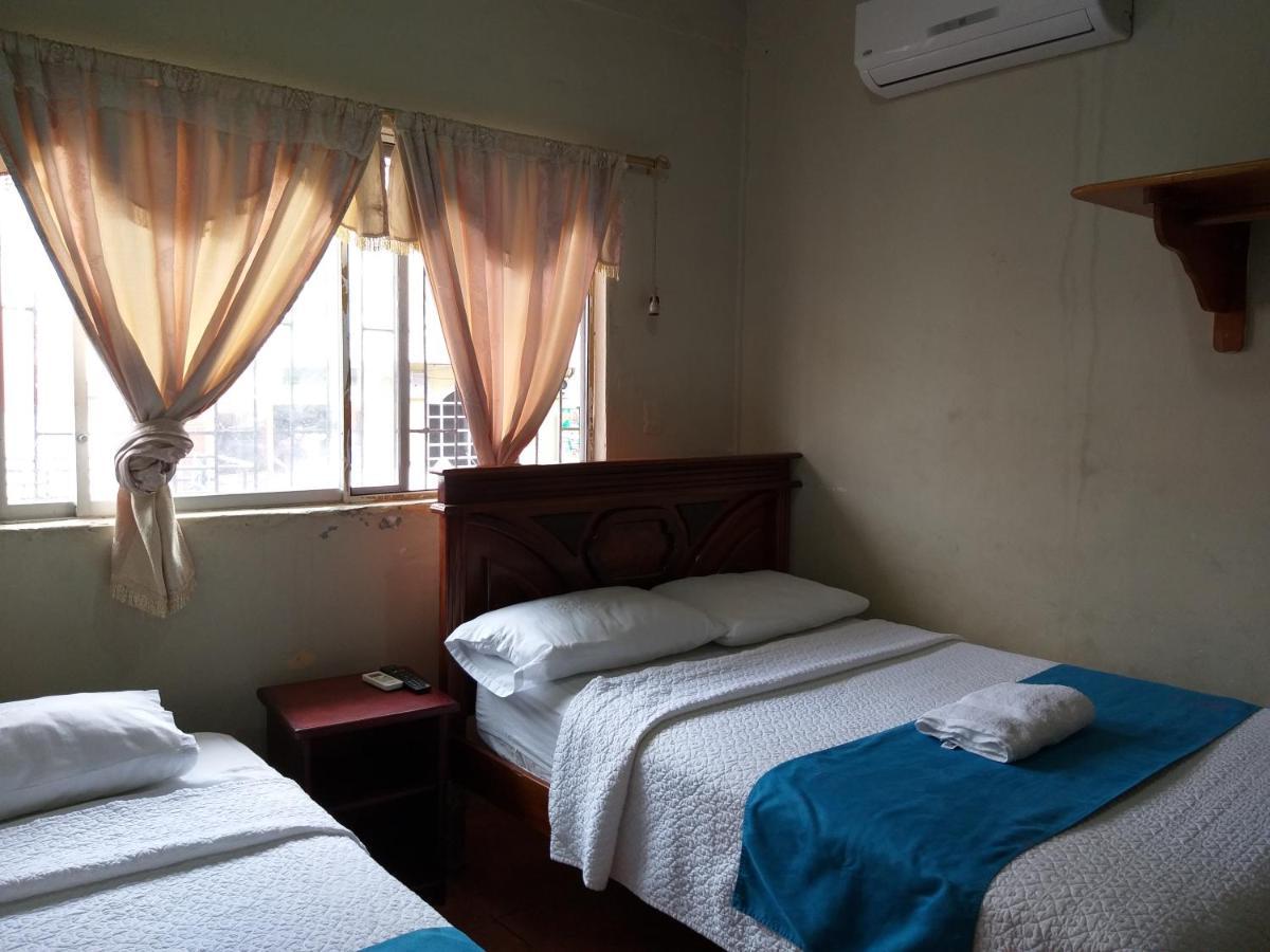 Hostal Miconia Puerto Ayora  Eksteriør billede