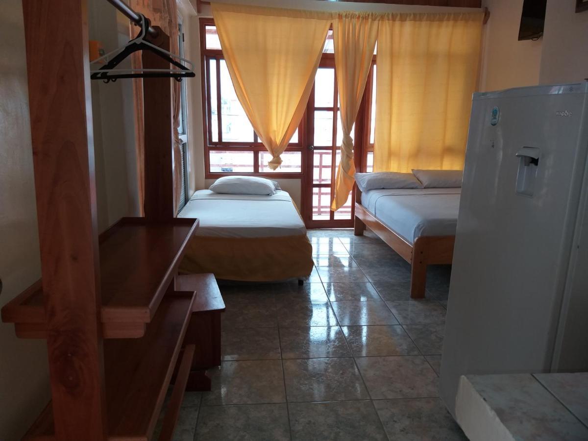 Hostal Miconia Puerto Ayora  Værelse billede