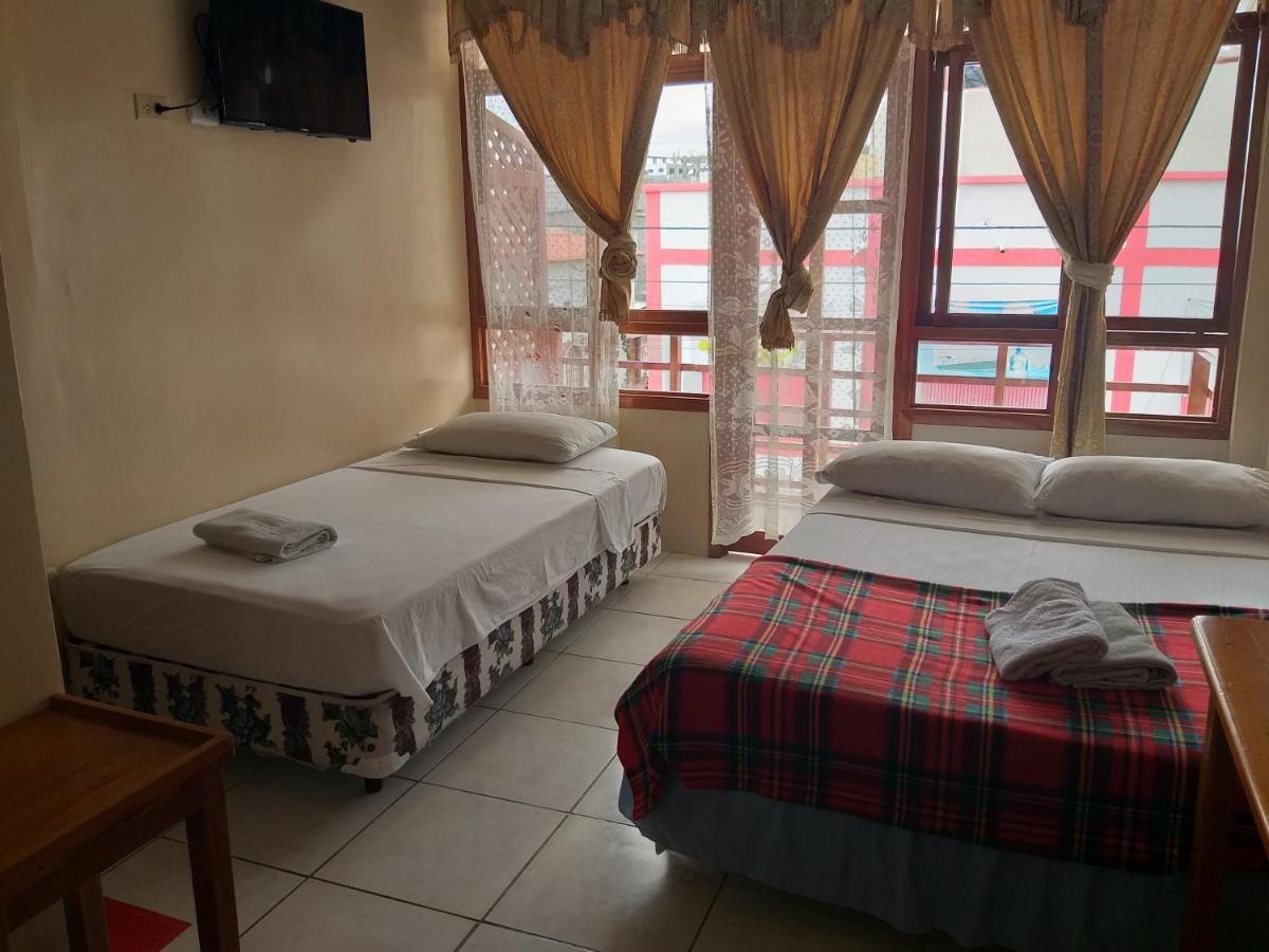 Hostal Miconia Puerto Ayora  Eksteriør billede