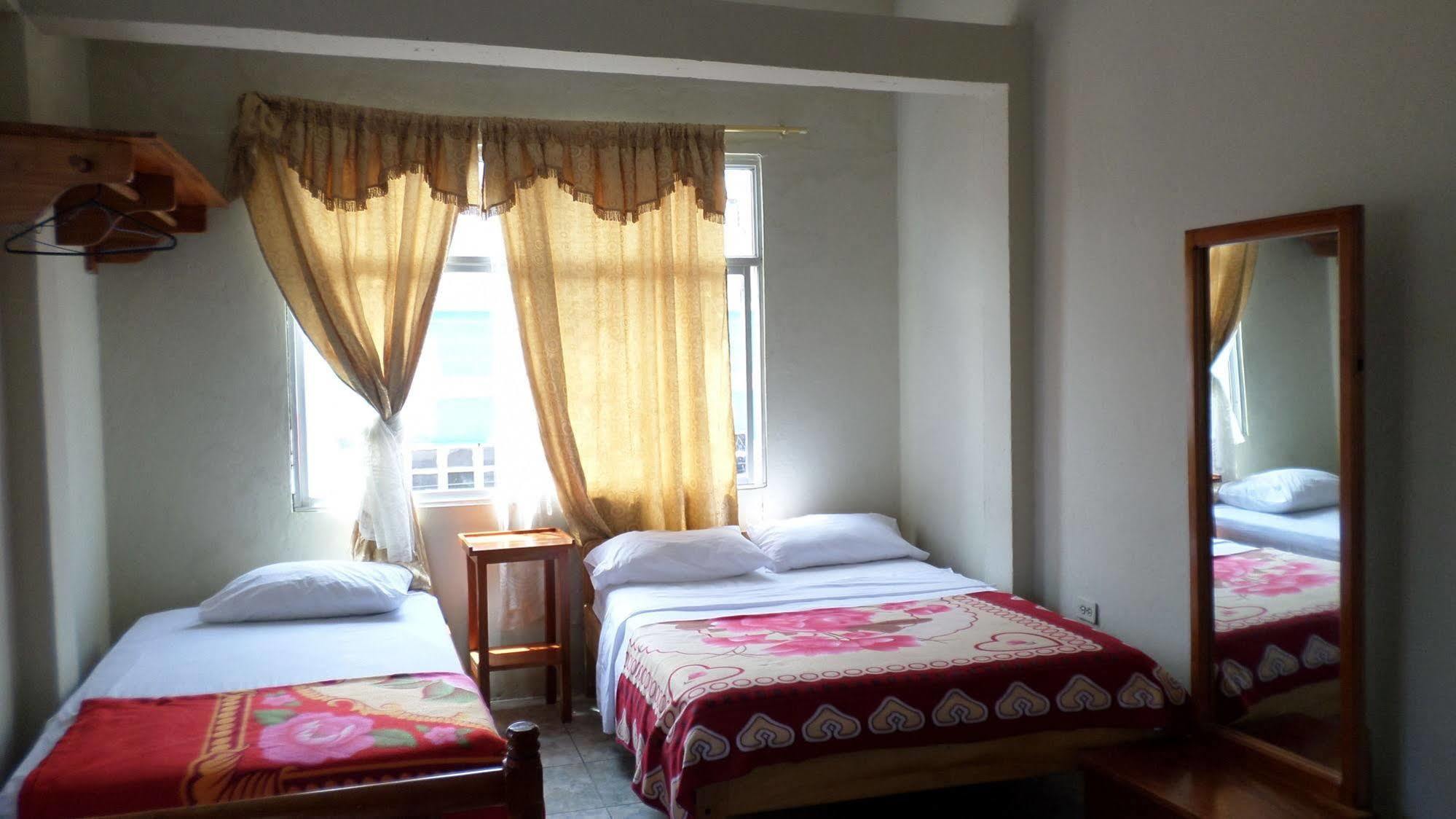 Hostal Miconia Puerto Ayora  Eksteriør billede